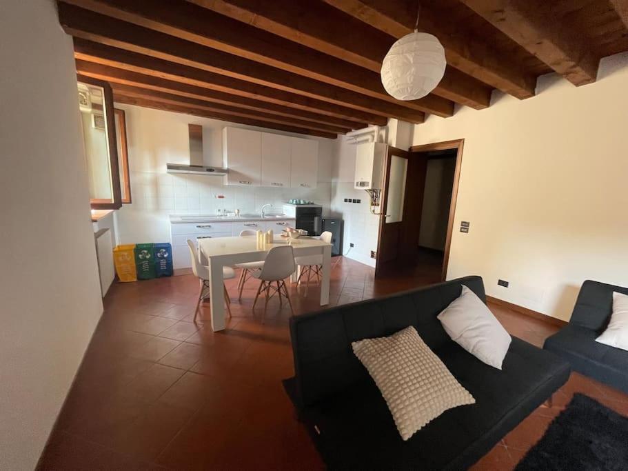 Black Mirror Verona Kültér fotó